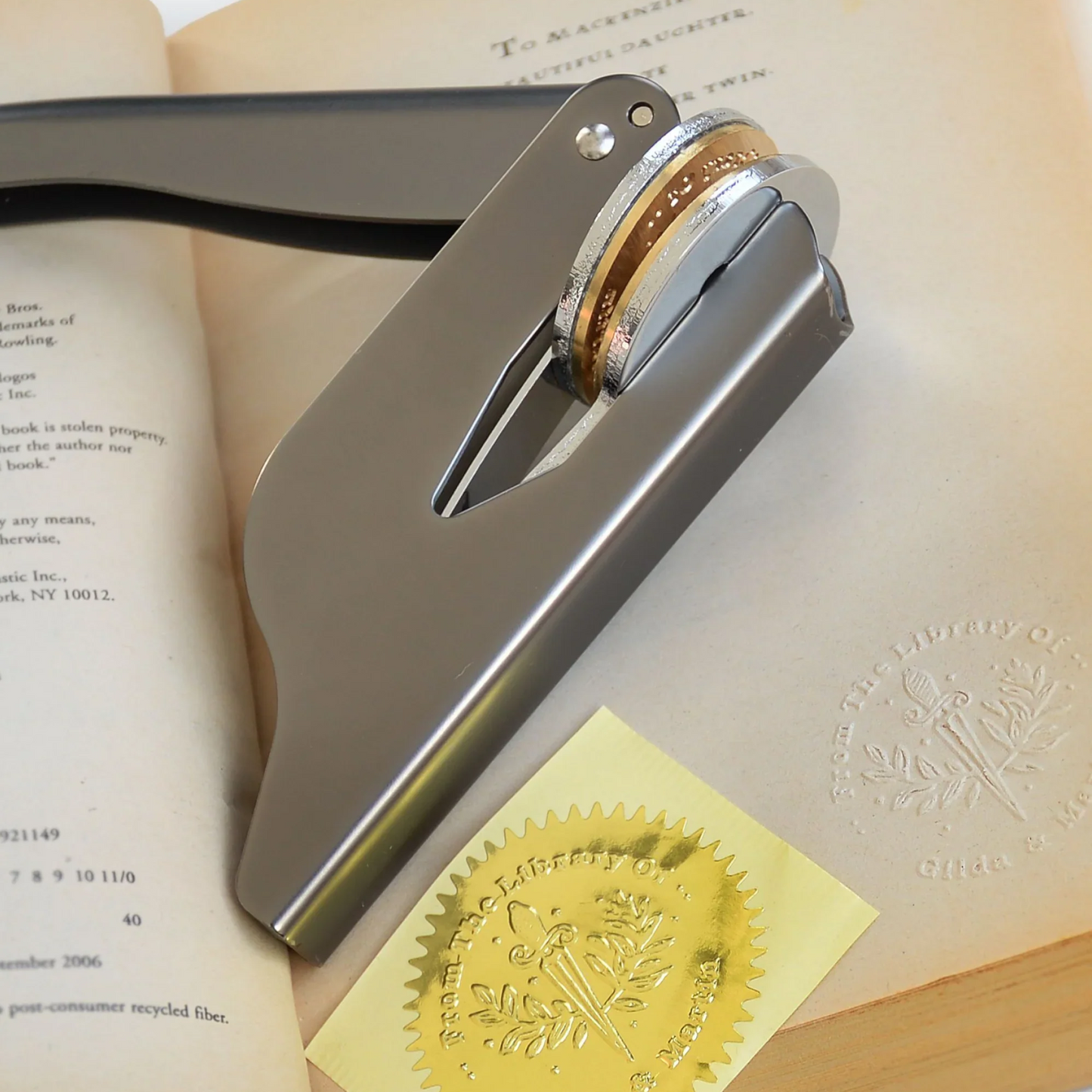 Embosseur de Livres Personnalisé